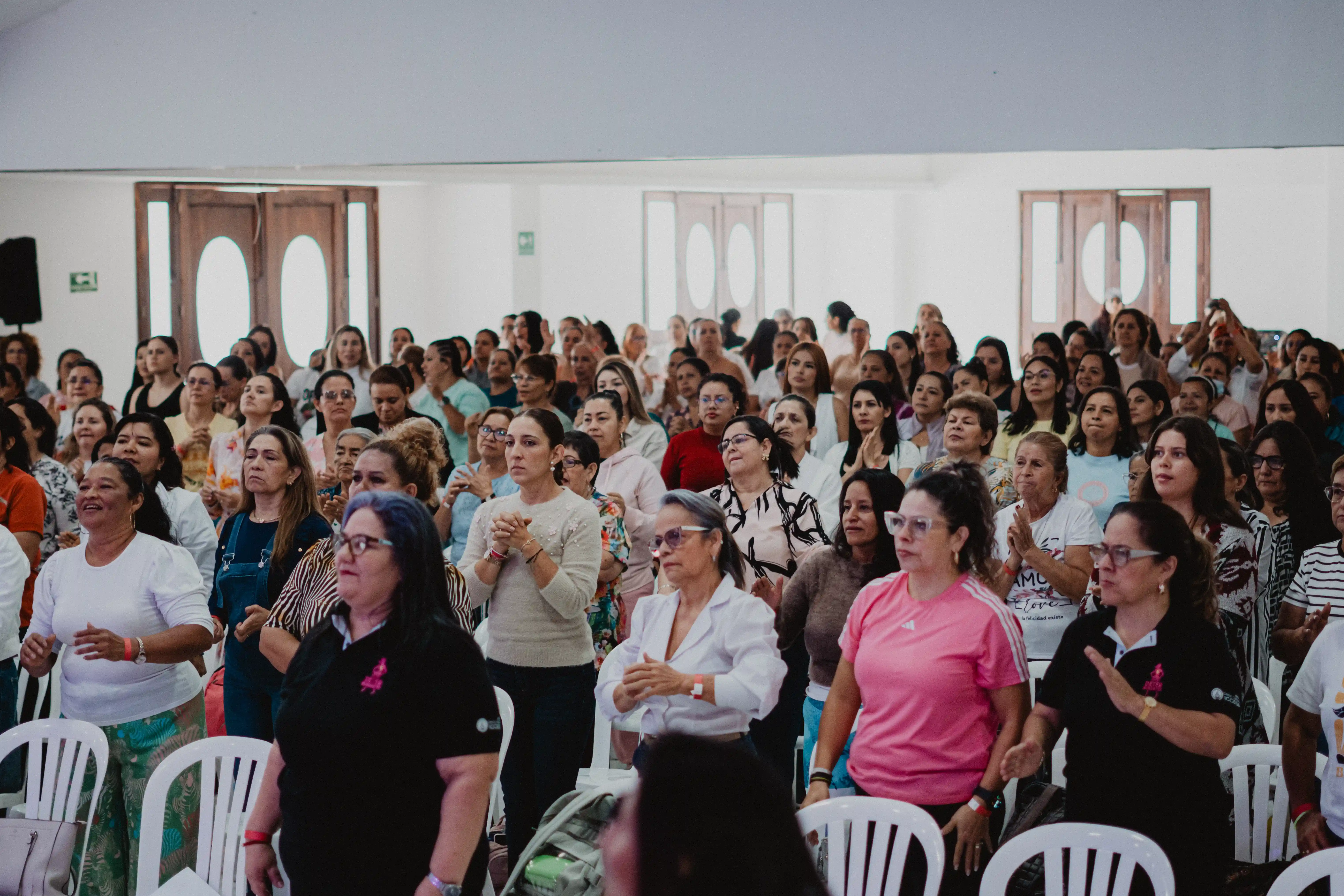 Ambiente del evento MET — Mejores en Todo en San Gil